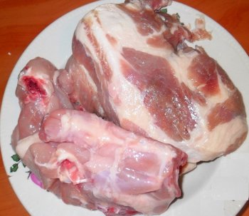 Как выбрать свинину для борща?